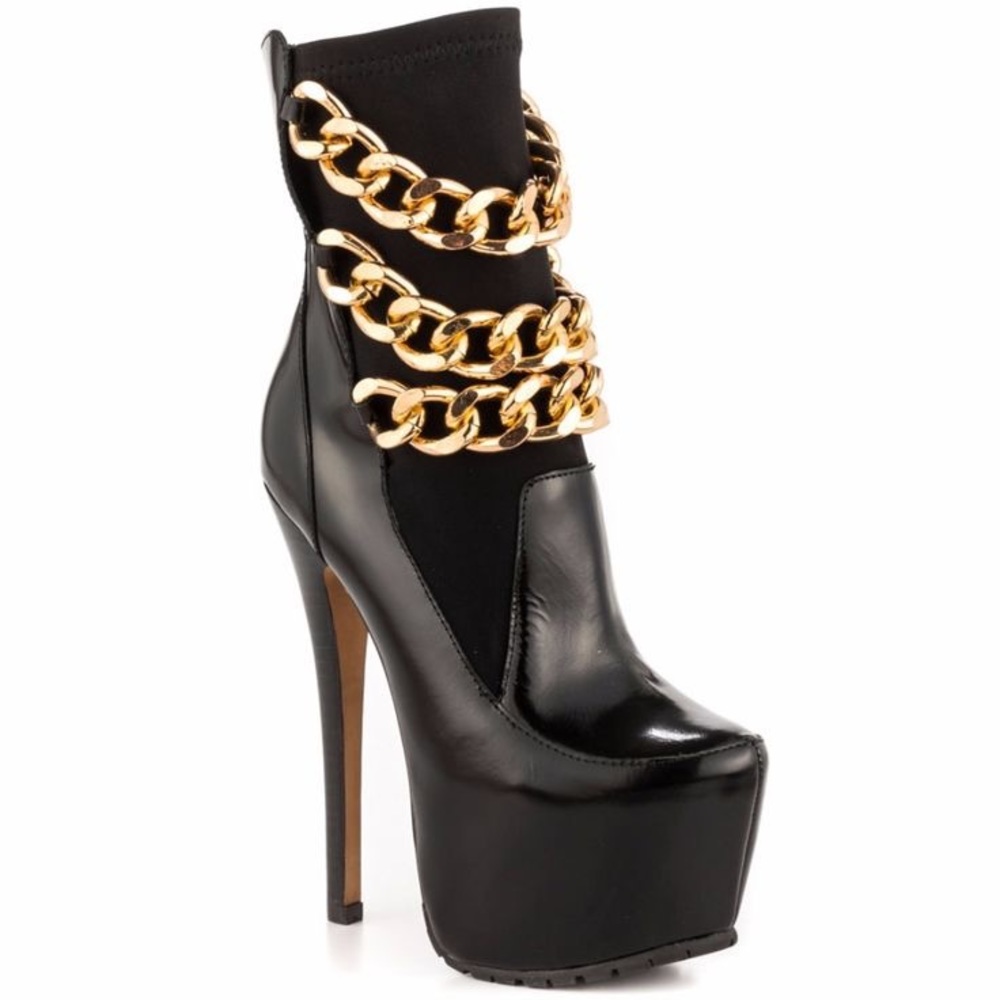 Zigi Girl Black stiletto boots with a chain Size 8.5